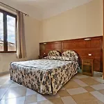 B&B Al Mercato Di Elca Srl Couette-café 3*