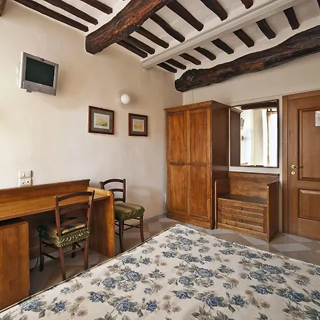 B&B Al Mercato Di Elca Srl Couette-café 3*